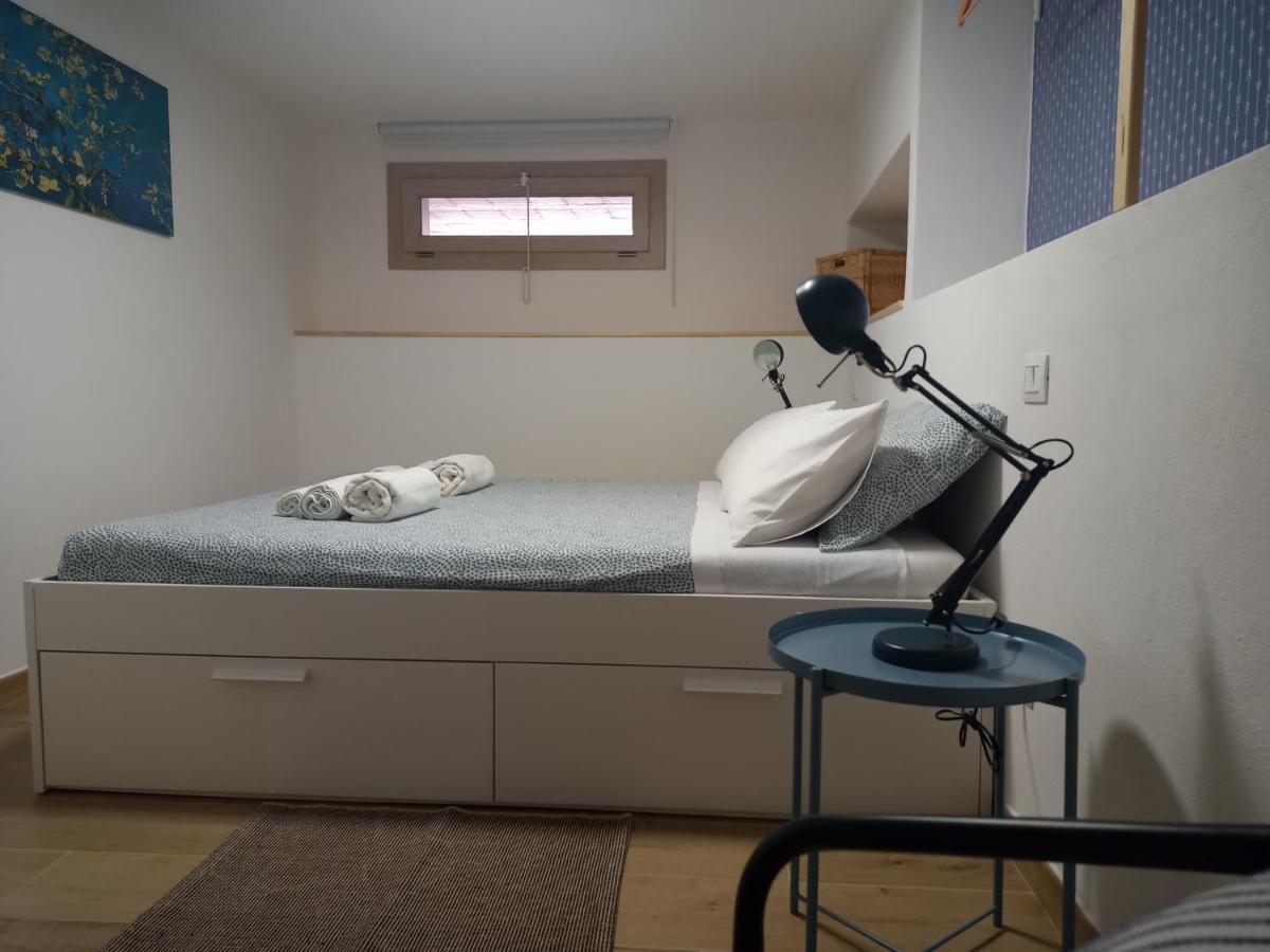 Vacanze Nella Casetta Pula Exteriör bild