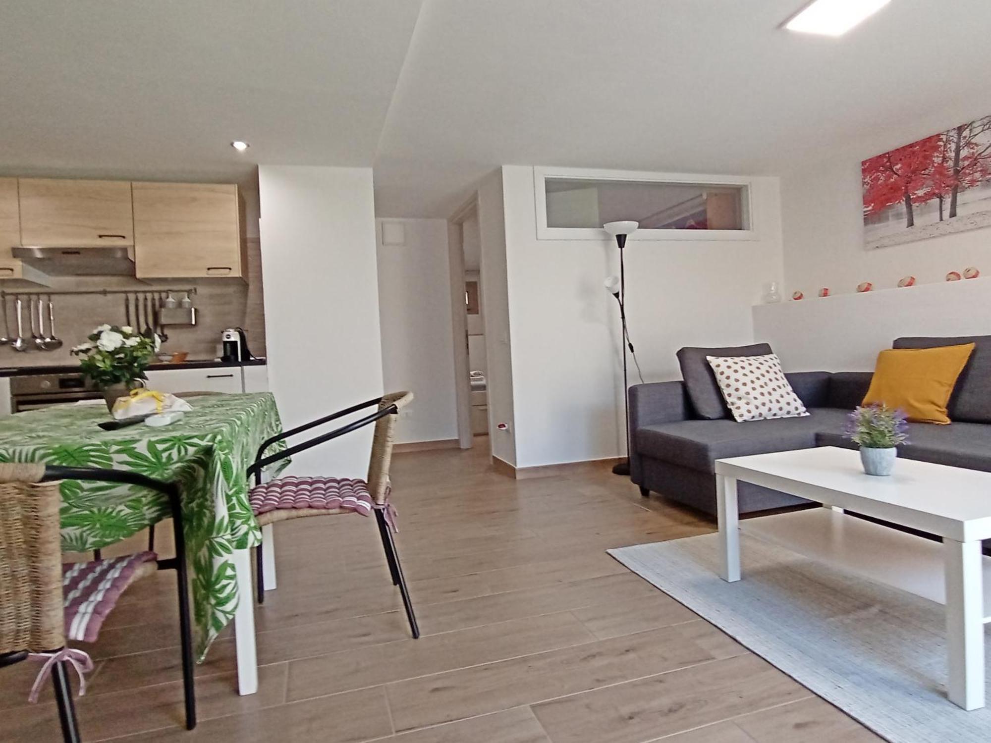 Vacanze Nella Casetta Pula Exteriör bild